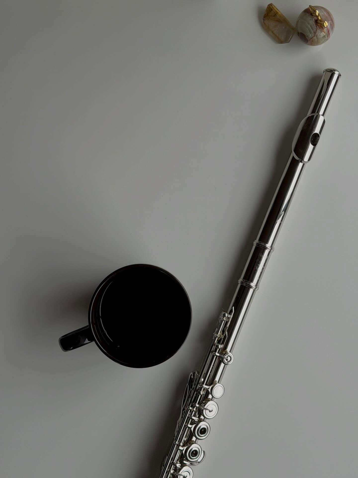 好きなことから始める1日は、心に静かな自信をくれる。
Starting the day with what I love gives me a quiet sense of confidence.

#暮らし #お気に入り #毎日 #everyday